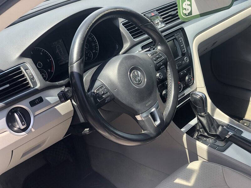 2013 Volkswagen Passat