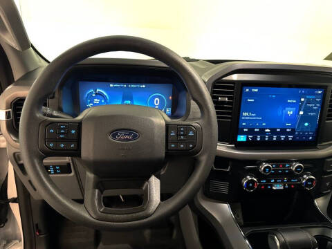 2025 Ford F-150 Lightning Pro