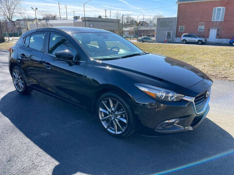 2018 Mazda MAZDA3 Touring