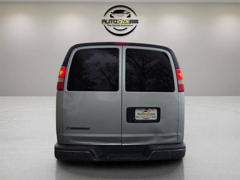 2017 Chevrolet Express LT 3500