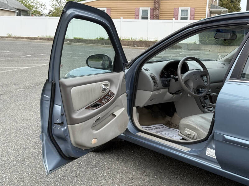 2000 Nissan Maxima GLE
