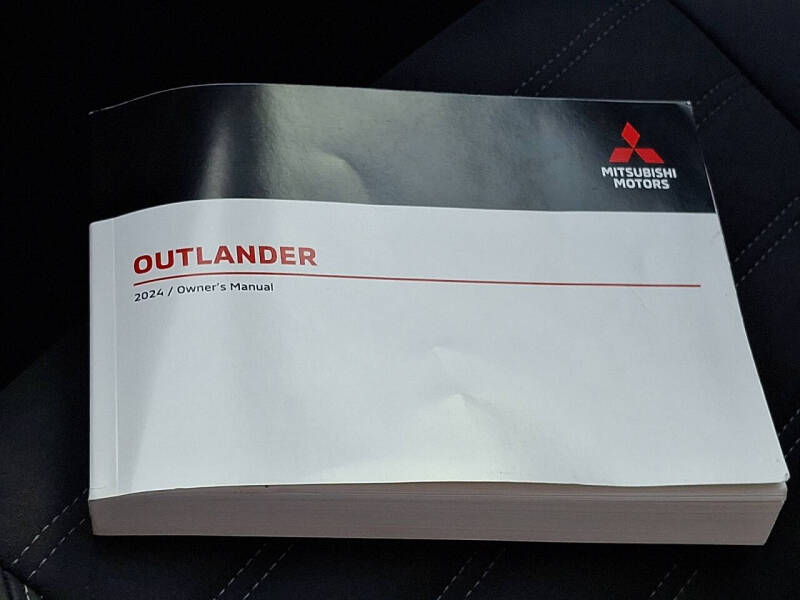 2024 Mitsubishi Outlander