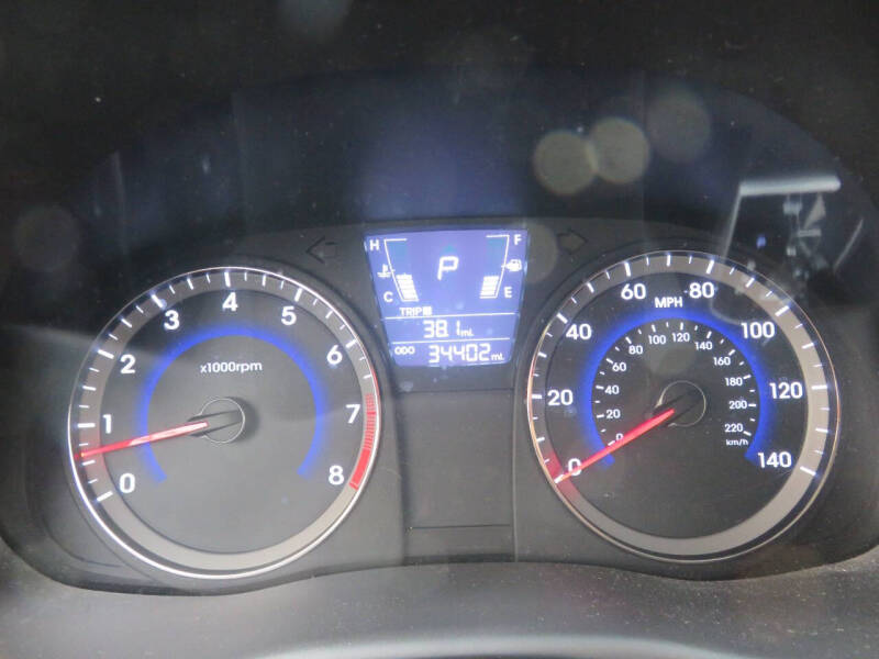 2014 Hyundai Accent SE