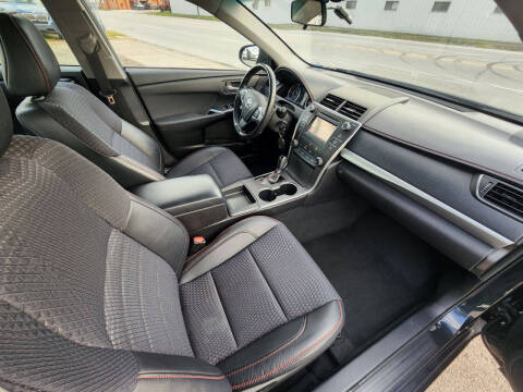 2015 Toyota Camry SE