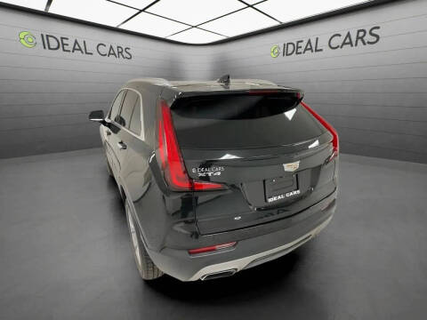 2020 Cadillac XT4 Premium Luxury