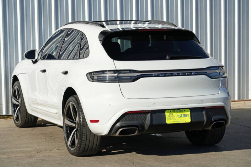 2023 Porsche Macan