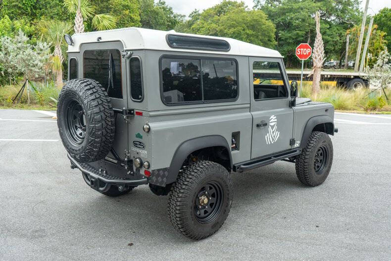 1991 Land Rover Defender