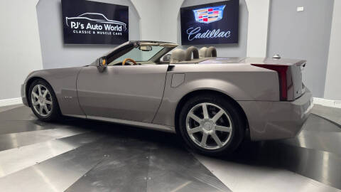 2004 Cadillac XLR