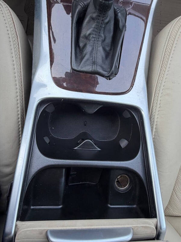 2013 Volvo XC70 T6 Premier Plus