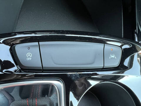 2025 Chevrolet Trax RS