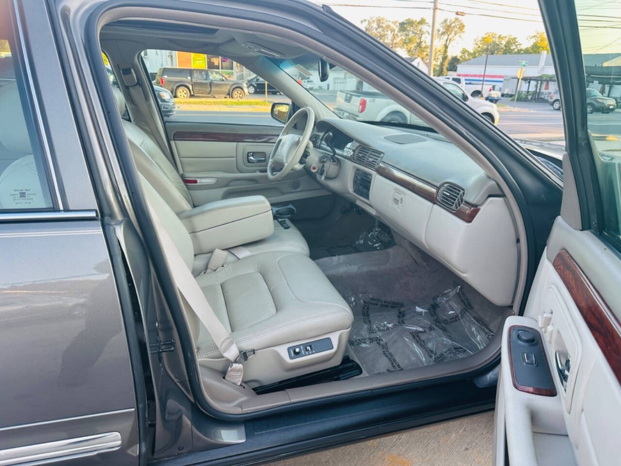 1998 Cadillac DeVille for sale at American Dream Motors in Winchester, VA