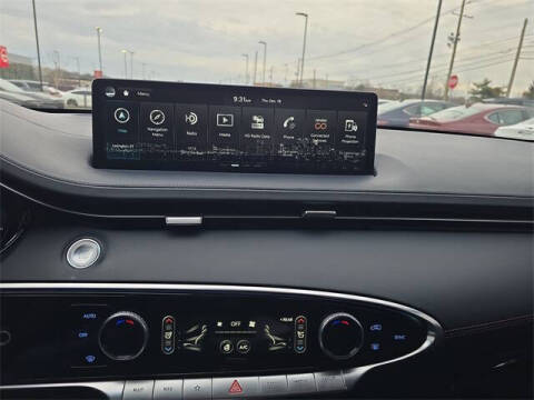 2023 Genesis GV70 2.5T Standard