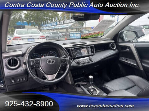 2017 Toyota RAV4 Platinum