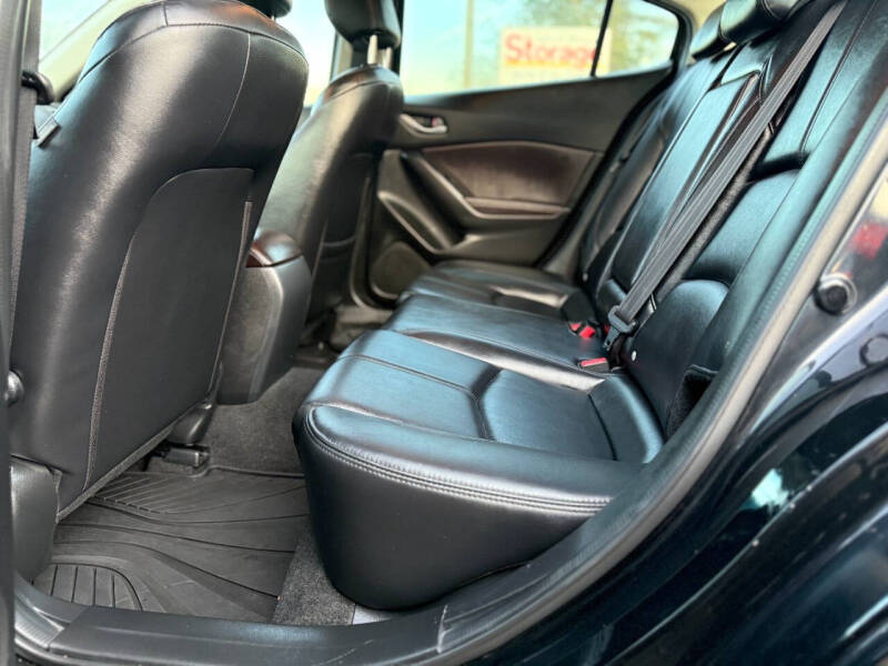 2017 Mazda MAZDA3 Touring