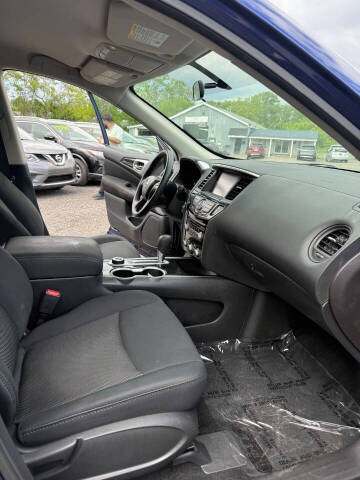 2017 Nissan Pathfinder S