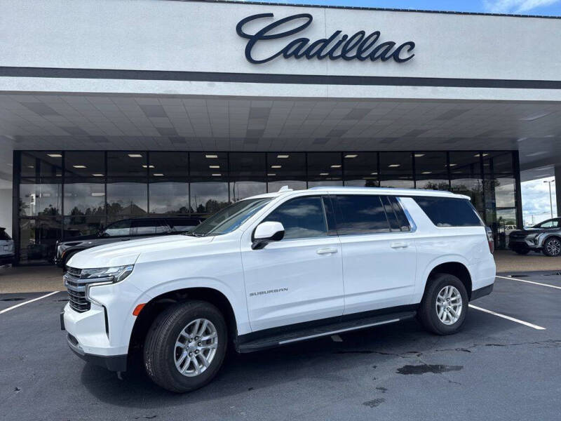 2023 Chevrolet Suburban LT