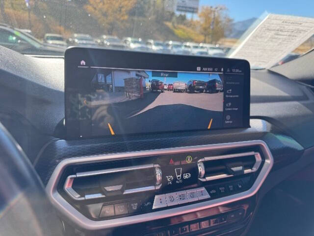 2024 BMW X4 xDrive30i