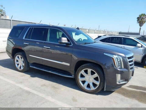 2016 Cadillac Escalade Luxury Collection