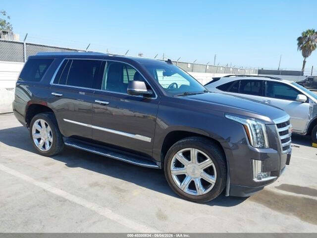 2016 Cadillac Escalade Luxury Collection
