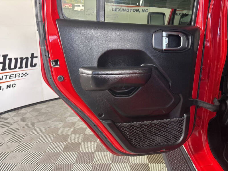 2020 Jeep Gladiator Sport