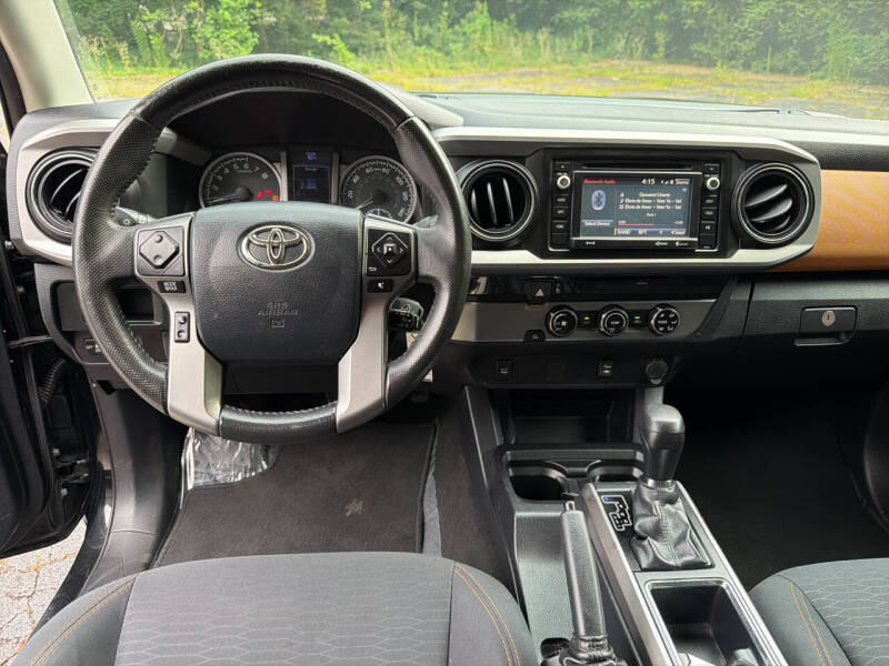 2017 Toyota Tacoma SR5 V6