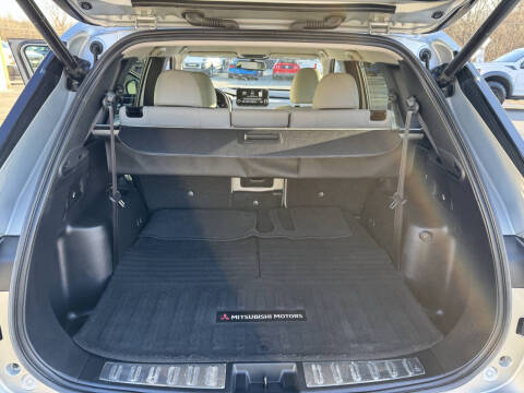 2022 Mitsubishi Outlander SEL