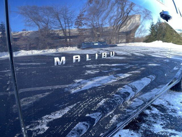 2022 Chevrolet Malibu LS