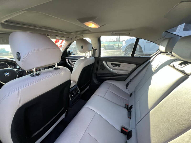 2014 BMW 3 Series 320i xDrive