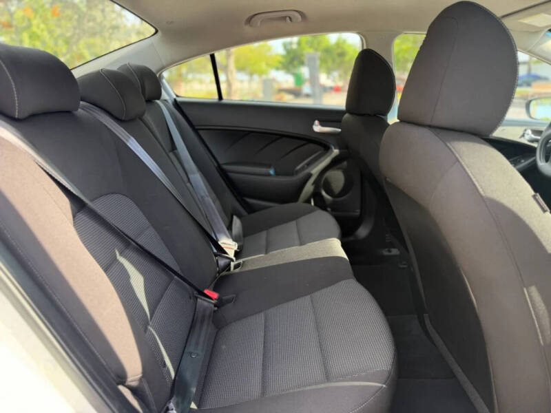 2017 Kia Forte LX