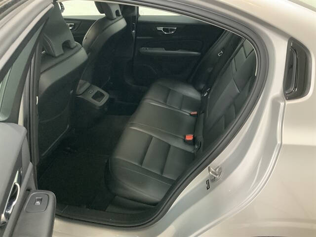 2023 Volvo S60 B5 Core Dark Theme