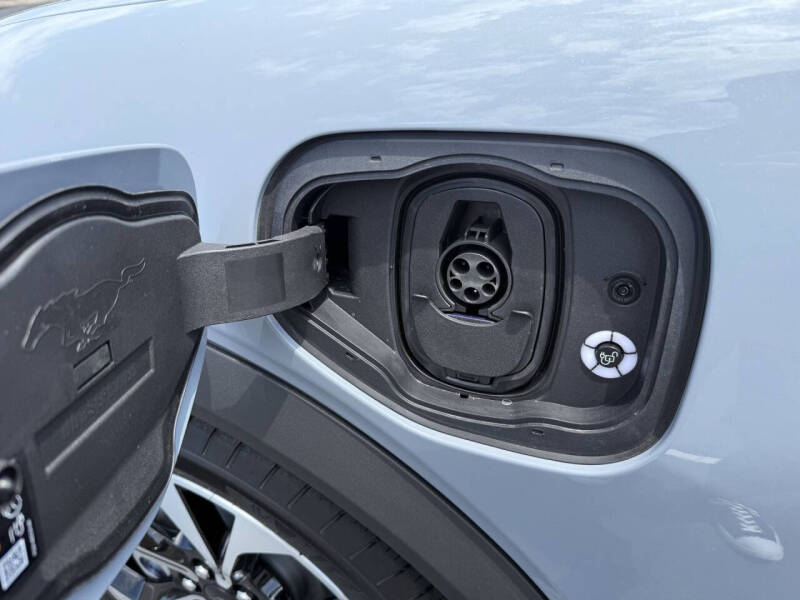 2025 Ford Mustang Mach-E Select