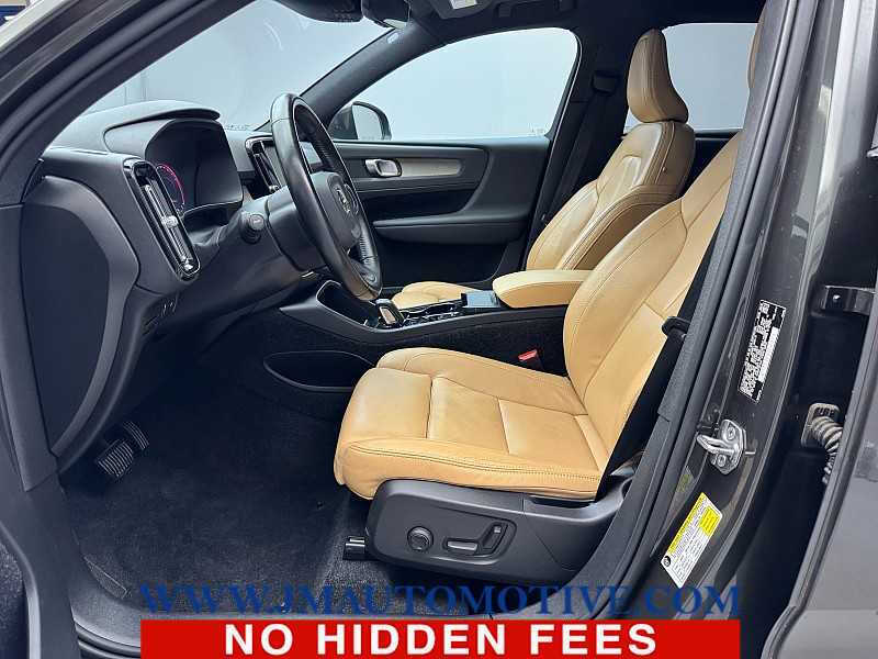 2019 Volvo XC40 T5 Inscription