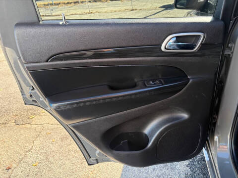 2019 Jeep Grand Cherokee Laredo