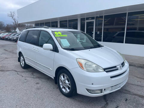 2004 Toyota Sienna for sale at 2nd Generation Motor Company in Tulsa OK