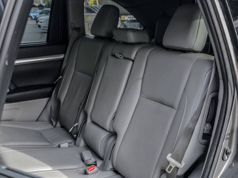 2017 Toyota Highlander XLE