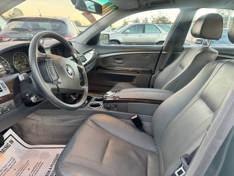 2002 BMW 7 Series 745i