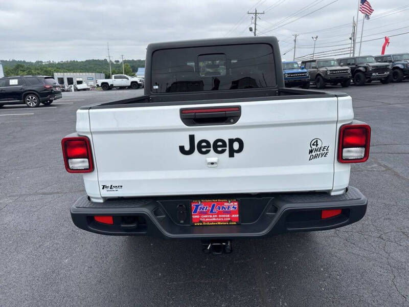2023 Jeep Gladiator Willys