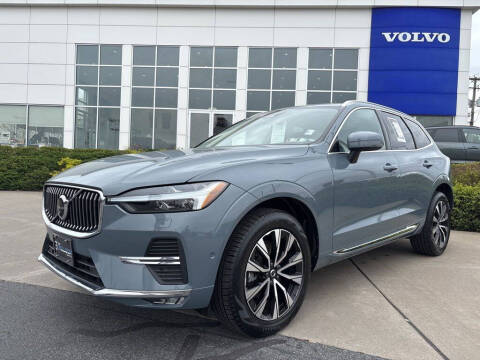 2023 Volvo XC60 B5 Plus Bright Theme