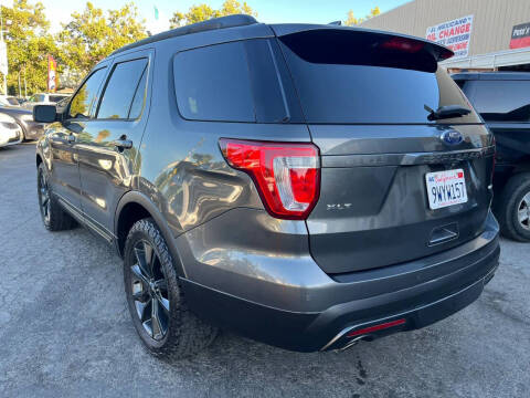 2017 Ford Explorer XLT