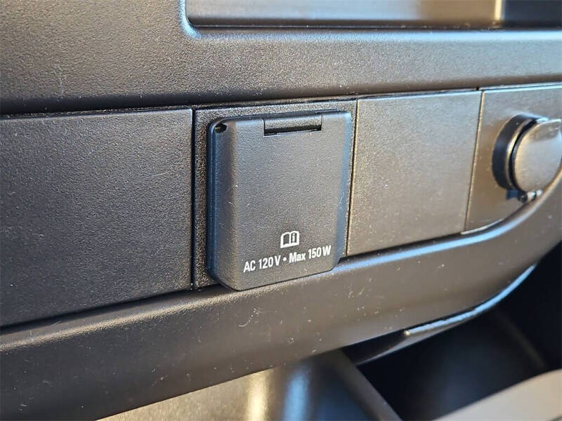 2024 GMC Savana 2500