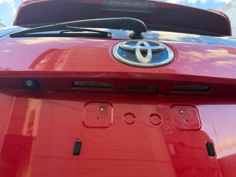 2012 Toyota Prius v Two