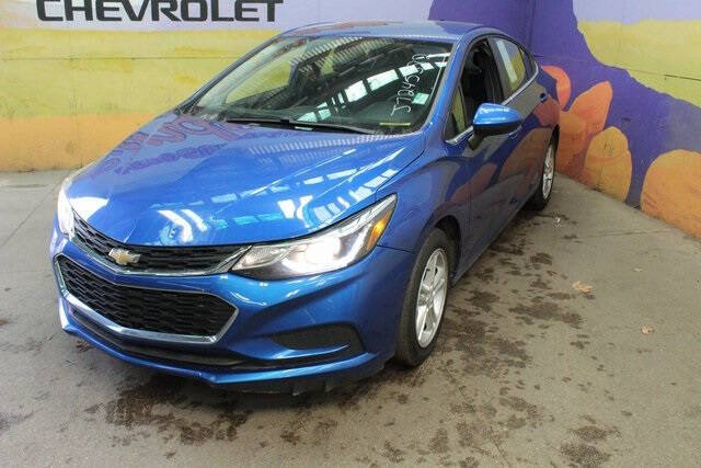 Used 2018 Chevrolet Cruze LT with VIN 1G1BE5SM1J7245382 for sale in Grand Ledge, MI