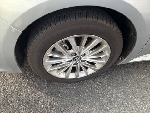 2018 Toyota Avalon Hybrid Limited