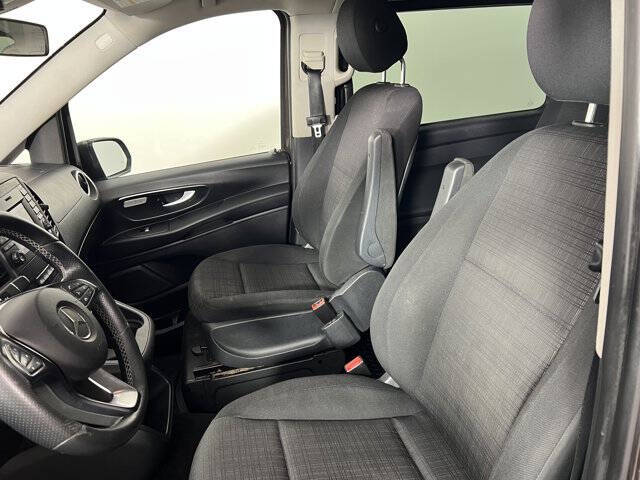 2016 Mercedes-Benz Metris Passenger