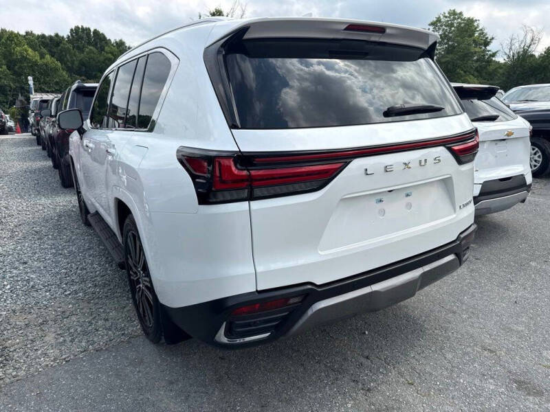 2025 Lexus LX 600 Luxury