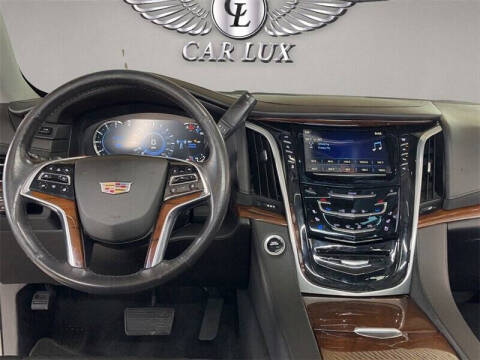 2020 Cadillac Escalade Luxury