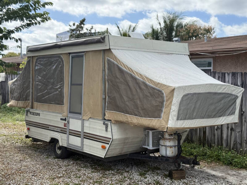 1986 Coachmen RV Viking
