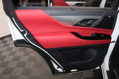 2025 Lexus LX 700h F SPORT Handling