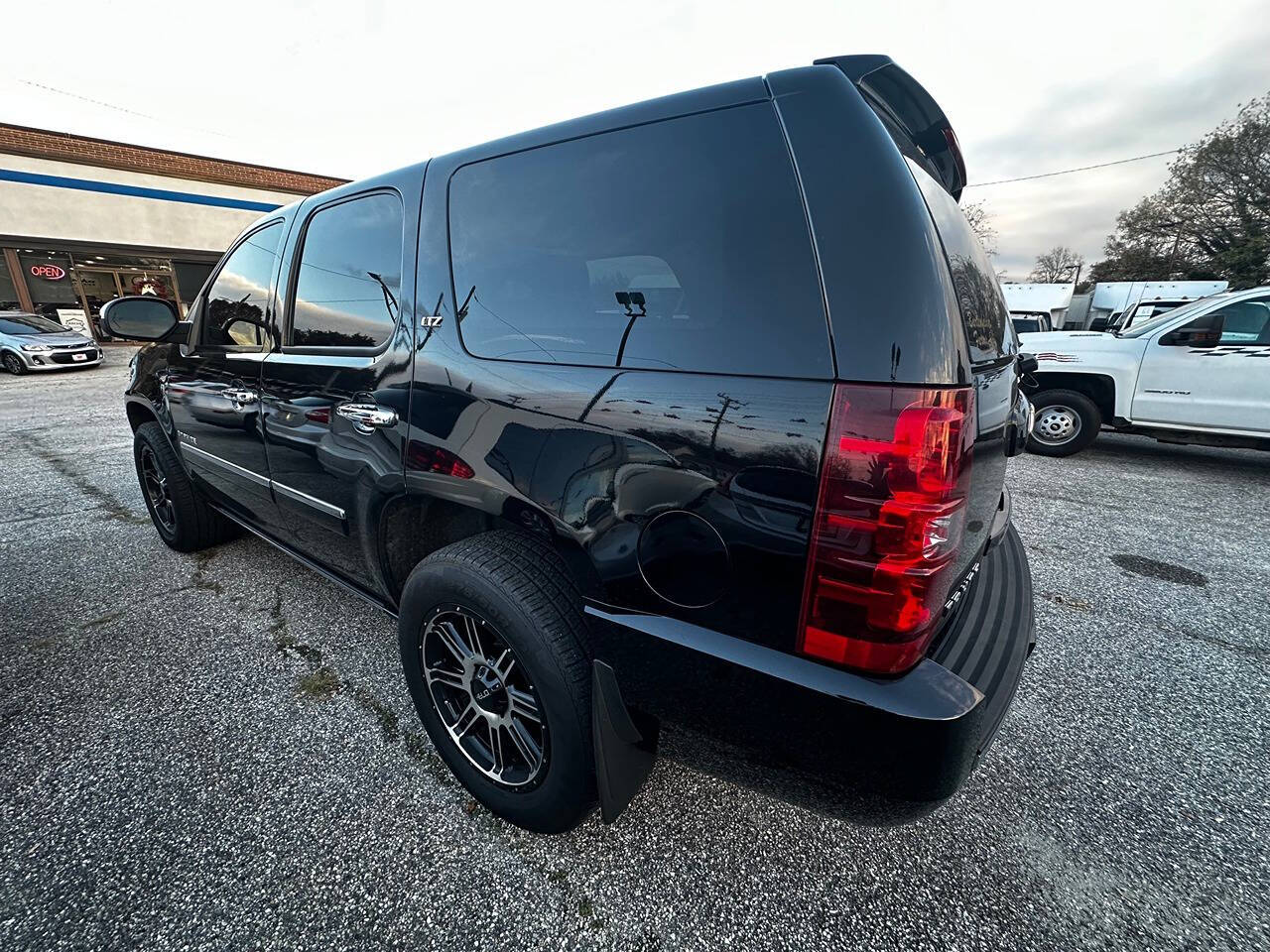 2009 Chevrolet Tahoe for sale at G & M Auto Sales in Kingsville, MD