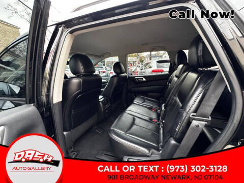 2020 Nissan Pathfinder SL